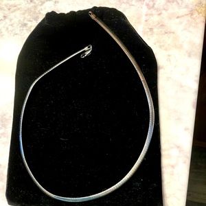 Heavy Women's 925 Sterling Silver Chain preowned in Good Condition worn 3-4 time